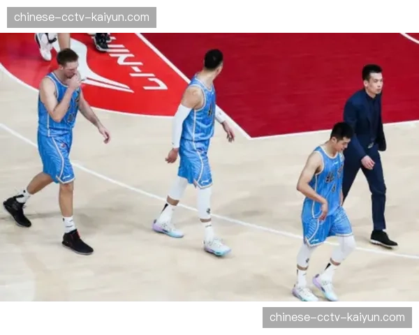 中超推出系列纪录片，首集聚焦更衣室故事