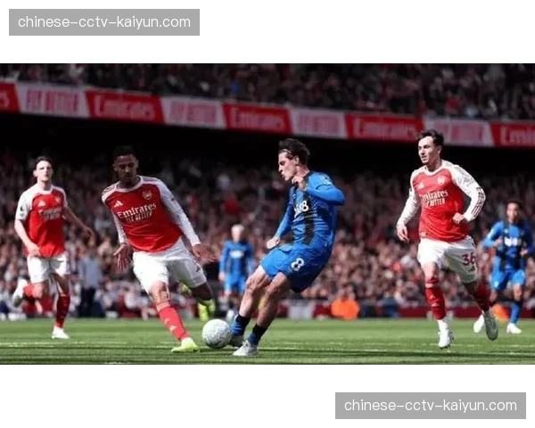 英超争冠悬念再起：阿森纳主场爆冷输球，曼城少赛两场仅差9分